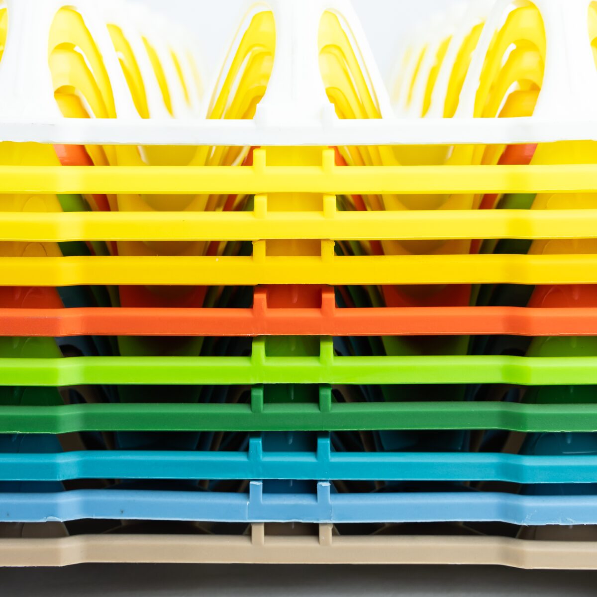 Alvéoles de différentes couleurs empilées