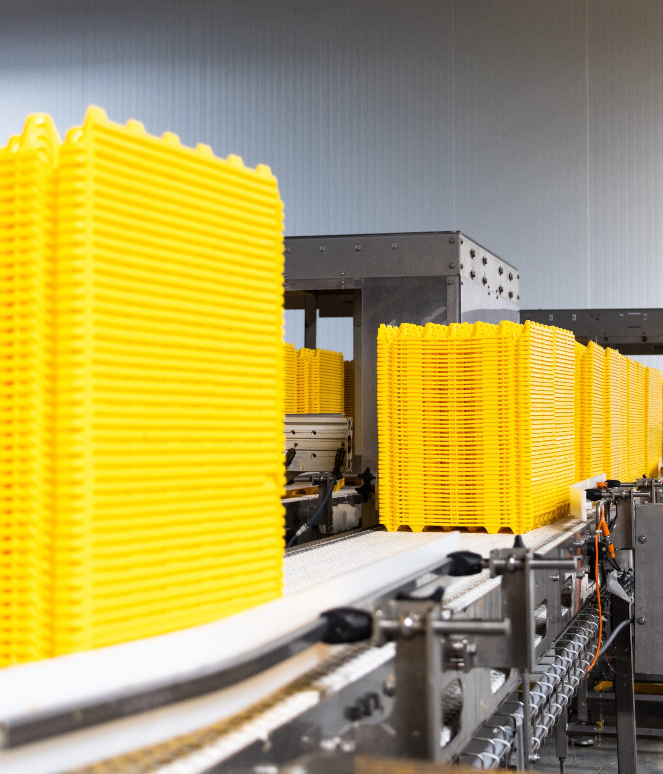 Alvéoles empilées compatibles avec les équipements du marché